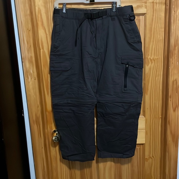 B.C Clothing’s capri/shorts - Picture 2 of 7